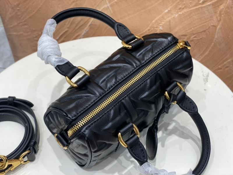 chr1st1an D10r boston bags